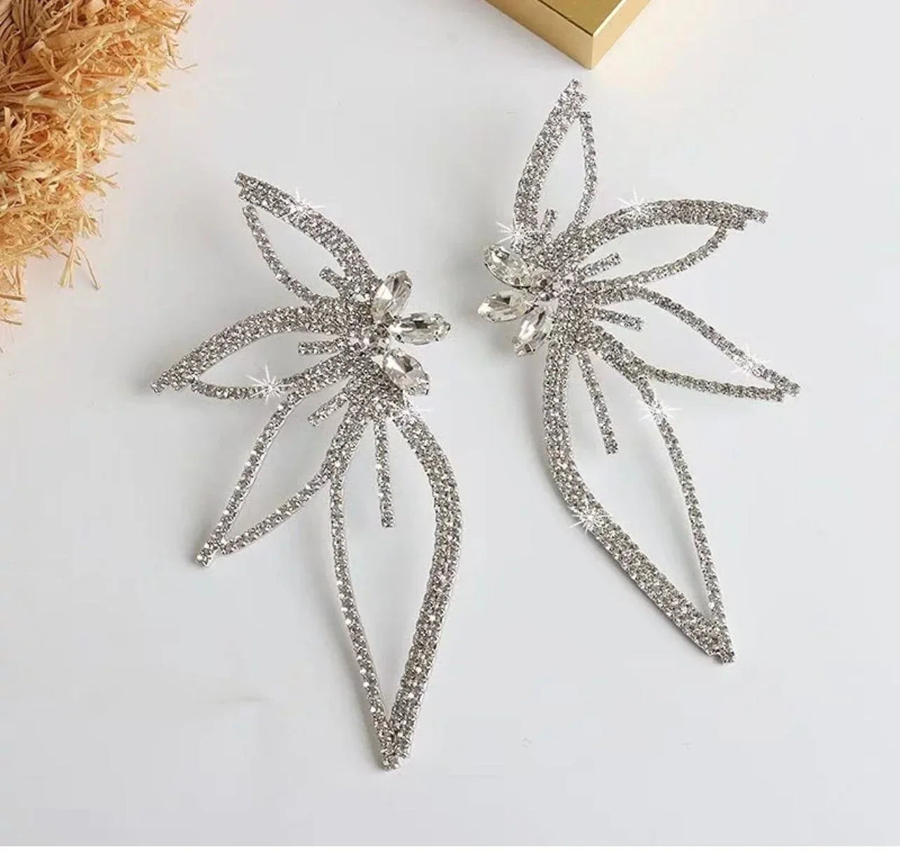 Eye Catcher statement earrings - Accessorizmee