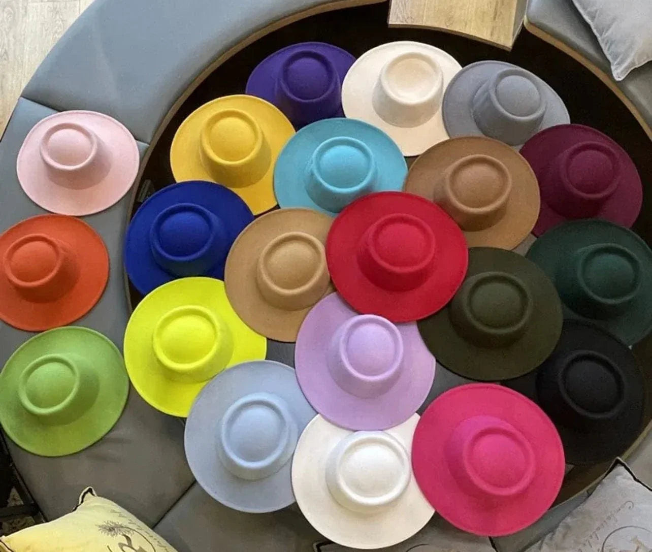 Round Brim Stiff Fedora - Adjustable Felt Hat with 10cm Brim, Unisex, Polyester Interior, Available in Various Colors - Accessorizmee