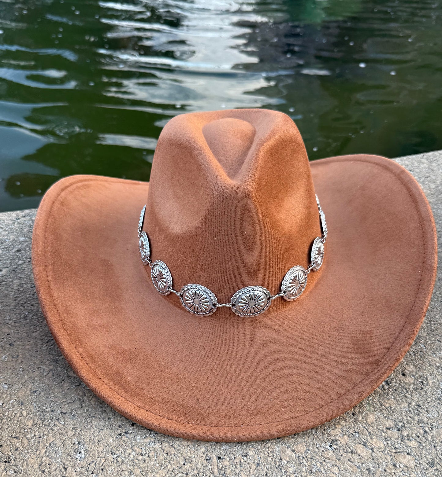 Premium Suede Cowboy Hat - Cognac Design with Decorative chain and Silver Accents - Accessorizmee