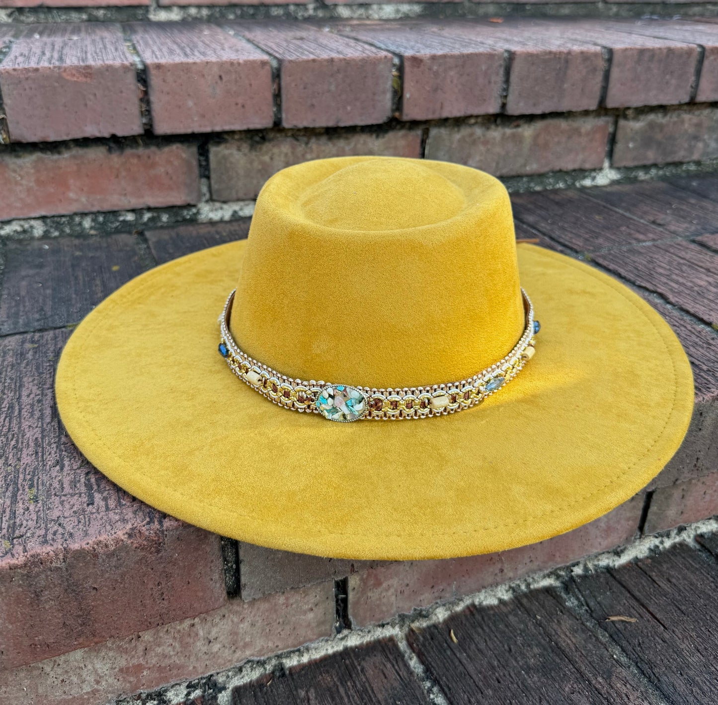 Round Rockme Boater Brim Fedora Hat