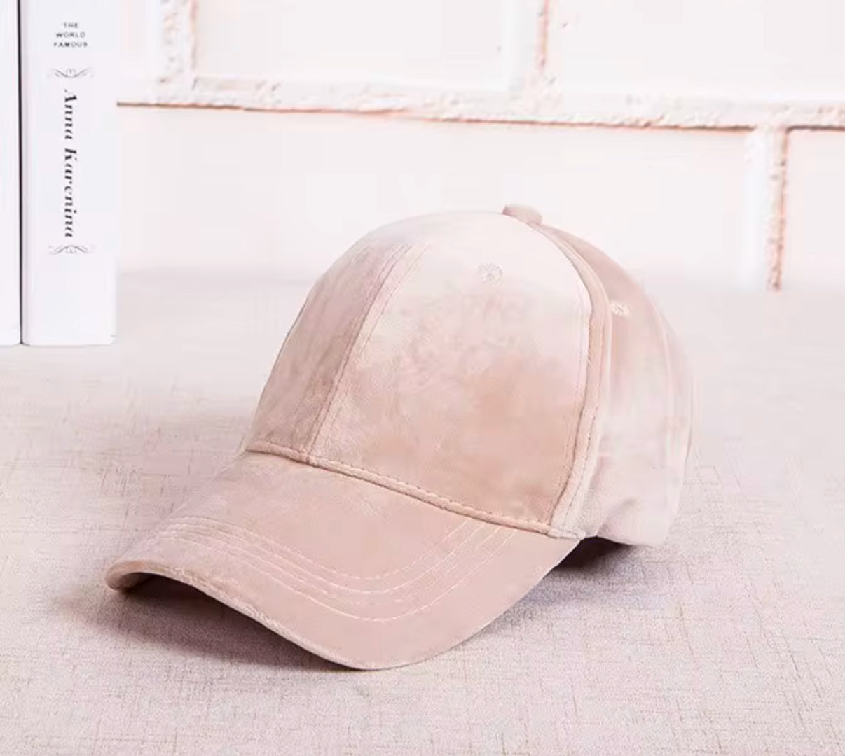 Everyday Suede-ball caps