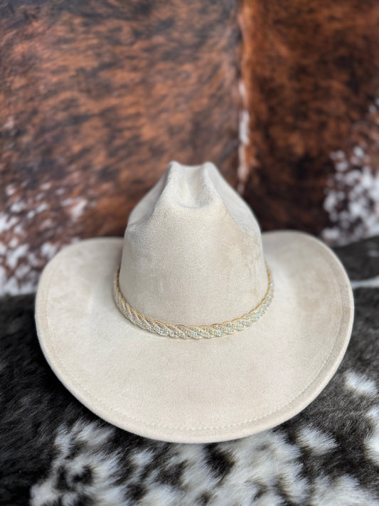 Premium Suede Cowboy Hat - Adjustable Straps Inside, Unisex Design, Size 56-58cm, Western Style, Fashionable & Functional, Shipped in a Box - Accessorizmee