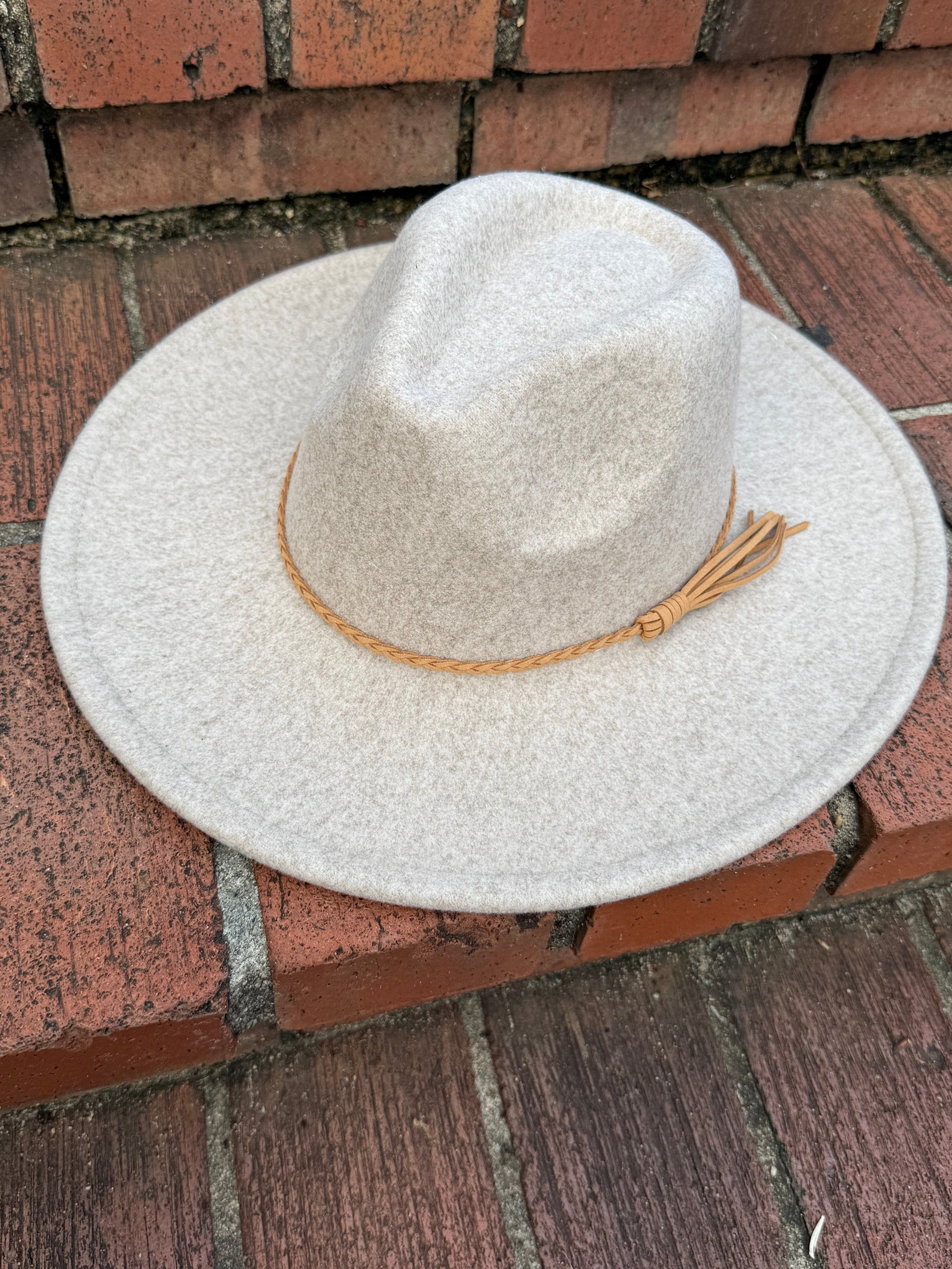 Wide Stiff Brim Granite Fedora - Unisex Adjustable Cotton & Polyester Hat with 10cm Brim & 12cm Height - Sun Protection Fashion Accessory - Accessorizmee