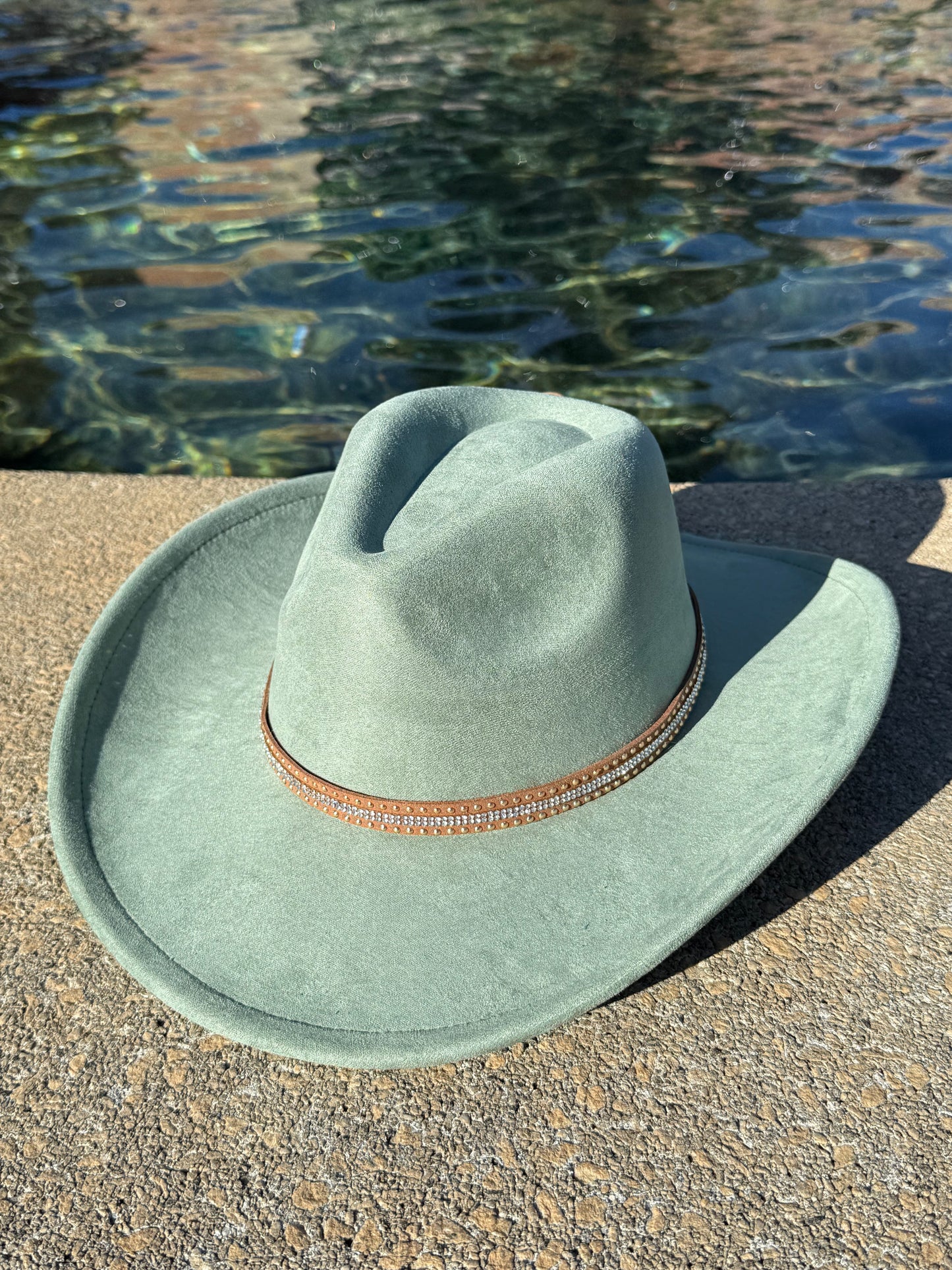Vegan Suede Cowboy Hat, Hat with Diamond Ruff Accessory, Hat for Burning, Cowboy Hat, Rancher Hat, Hat for customization