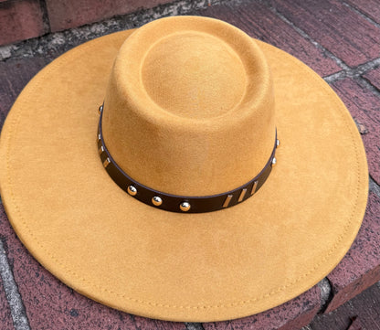 Round Boater Brim Striker Studded Hat