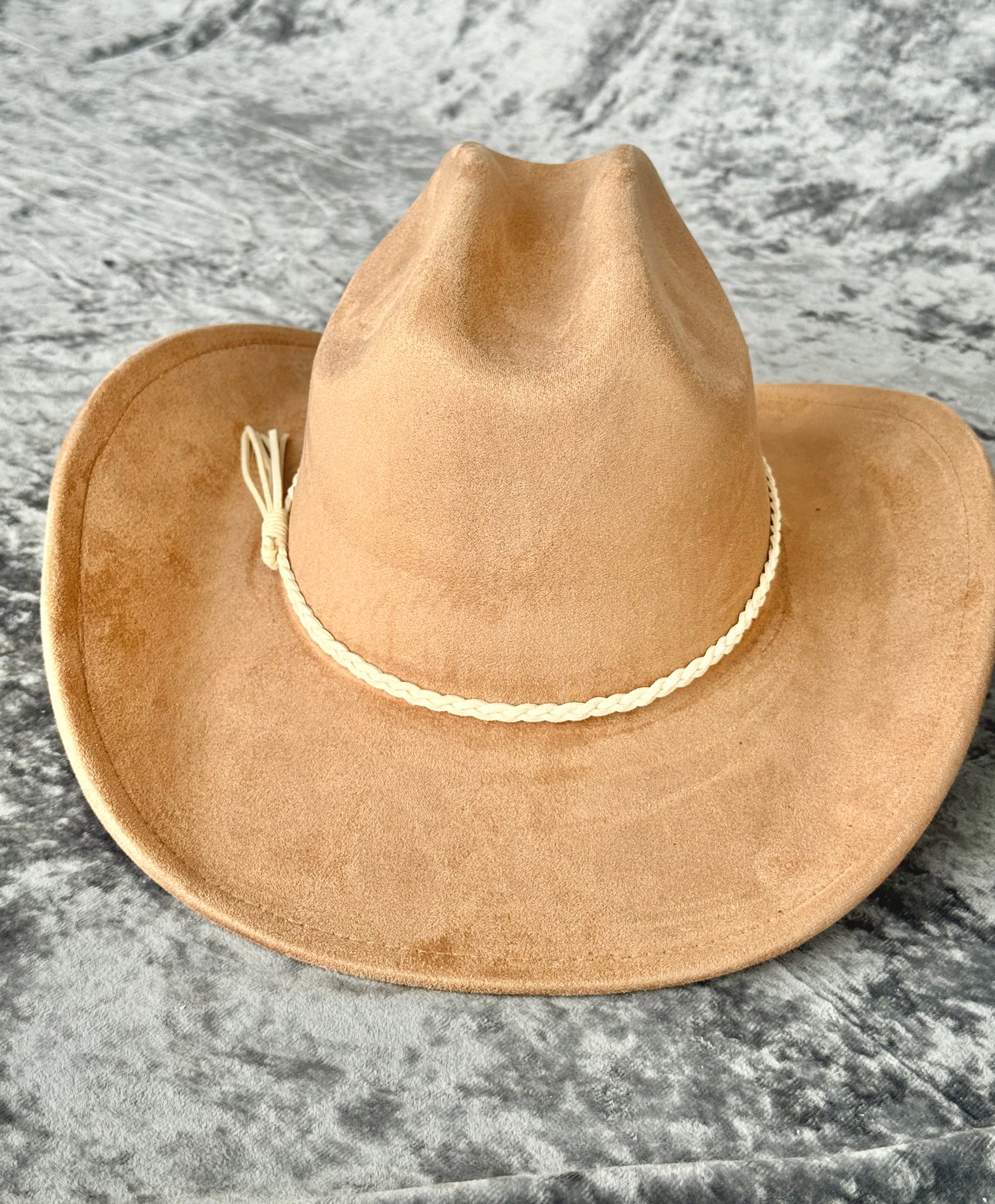 Premium Suede Cowboy Hat - Adjustable Straps Inside, Unisex Design, Size 56-58cm, Western Style, Fashionable & Functional, Shipped in a Box - Accessorizmee