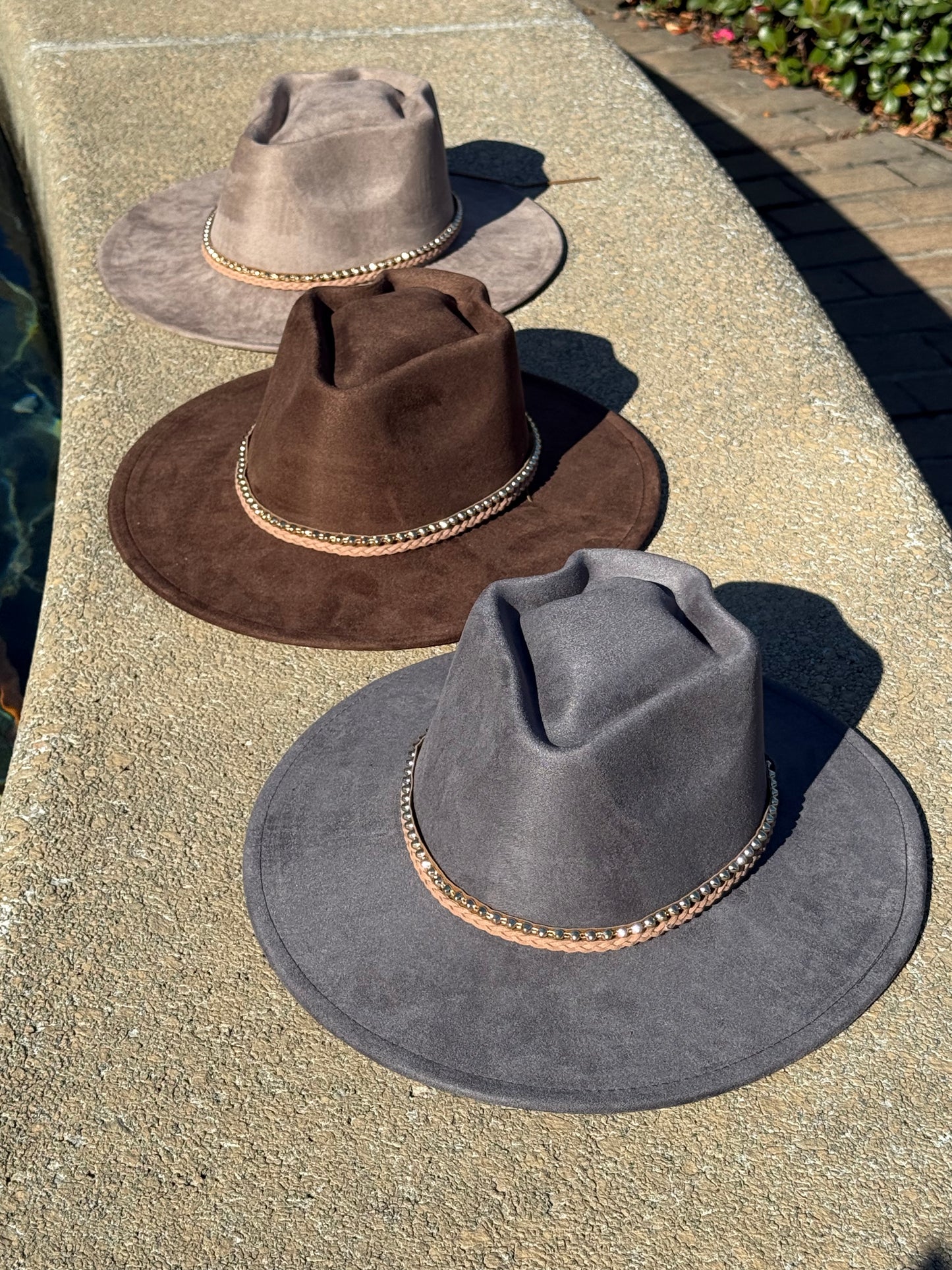 Arrowhead Widebrim gold Design with Decorative Colorful Accents