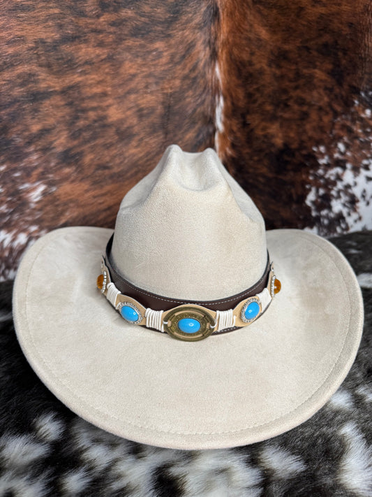 Premium Suede Cowboy Hat - Adjustable Straps Inside, Unisex Design, Size 56-58cm, Western Cowboy Style, Fashionable & Functional, Shipped in a Box - Accessorizmee