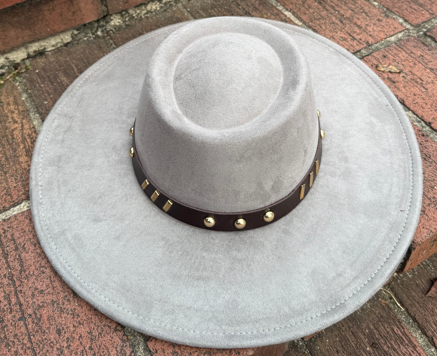 Round Boater Brim Striker Studded Hat
