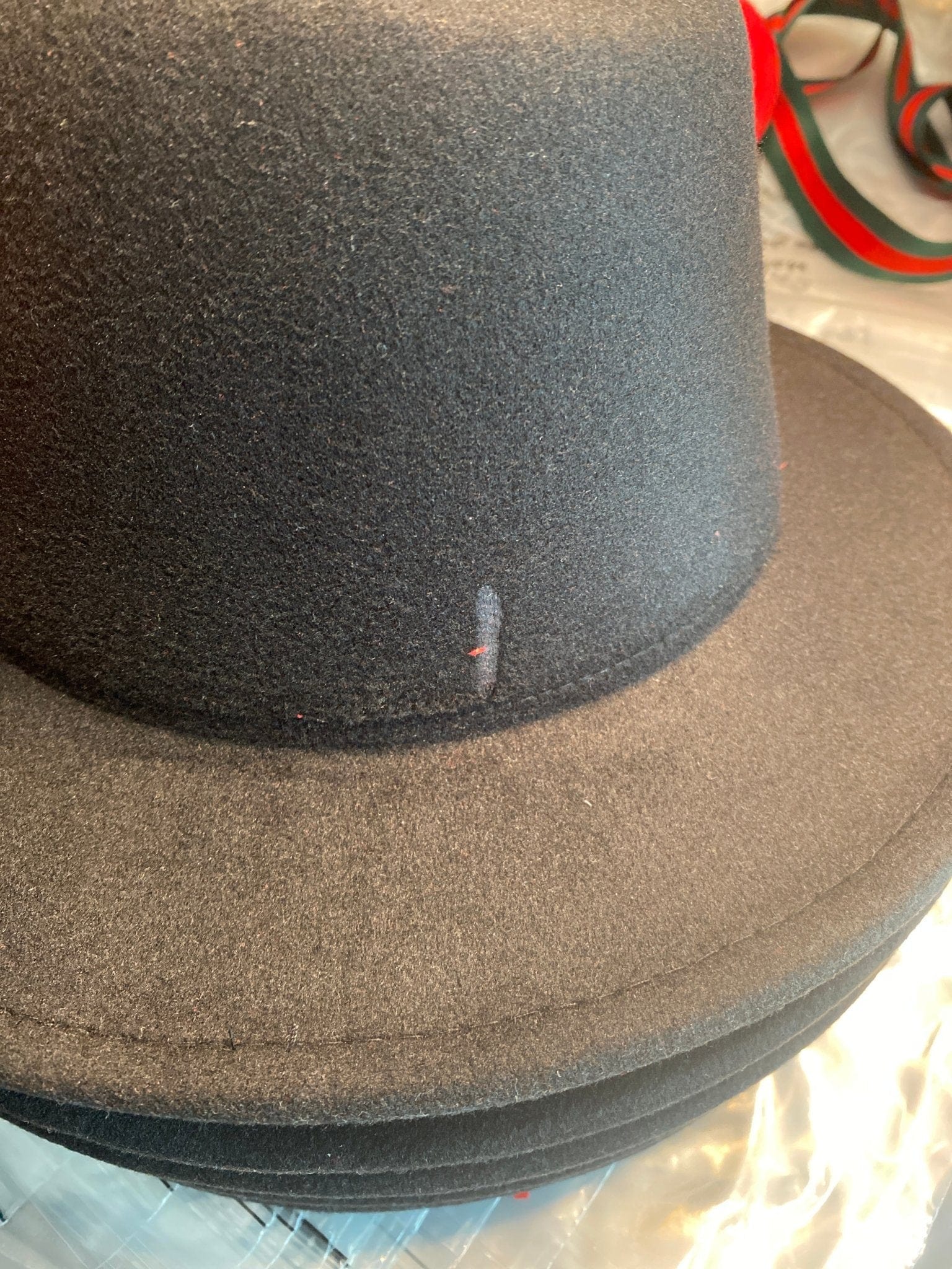 Defective Two-toned black/red - Accessorizmee