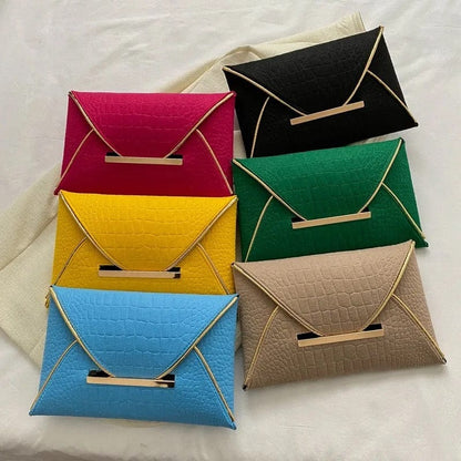 Statement piece clutch - Accessorizmee