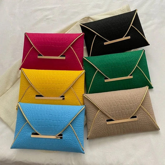 Statement piece clutch - Accessorizmee